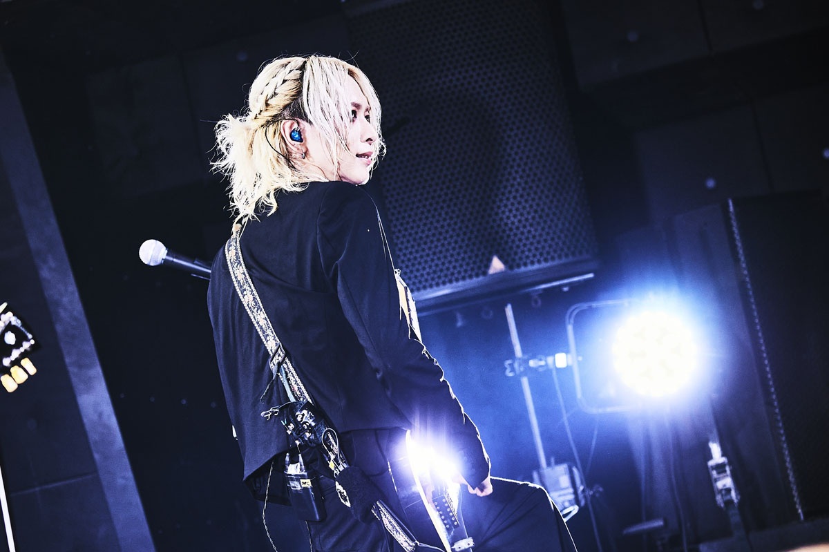 Royz Presents 2MAN LIVE 〜渋公前にDEZERTに会いたかってん